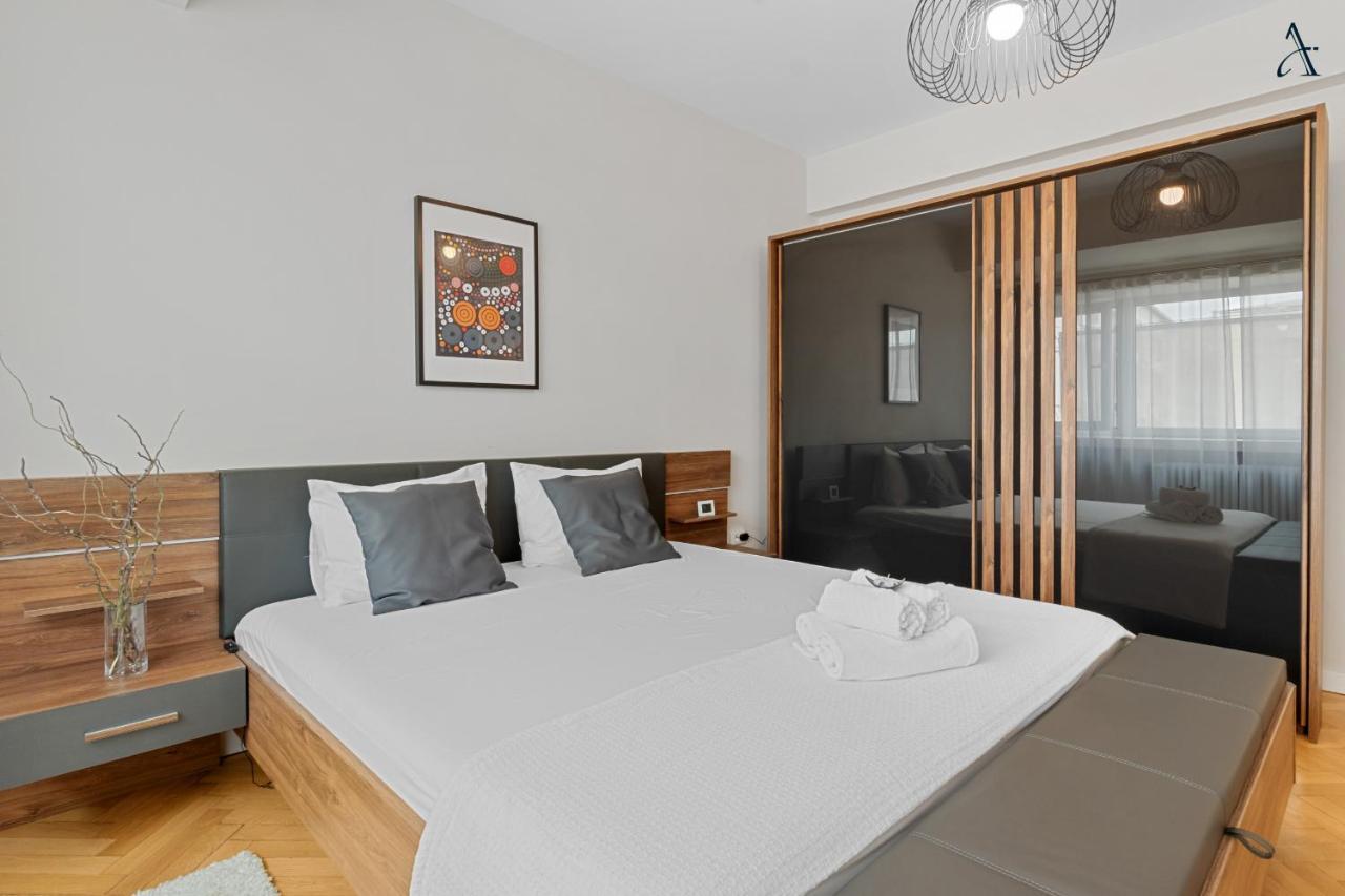 Rentforcomfort Coquette 1Bdr Calea Victoriei Boekarest Buitenkant foto
